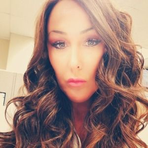 Meet your Posher, Michele